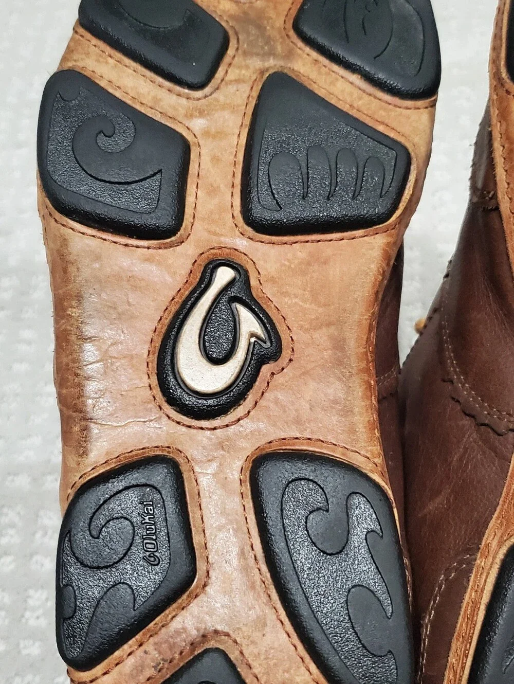 OluKai padded up details